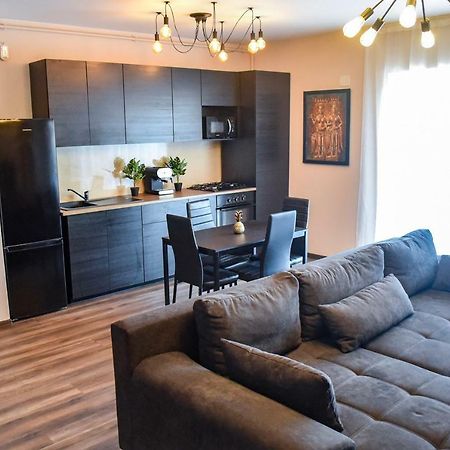 Wood Central Apartment Temeşvar Dış mekan fotoğraf