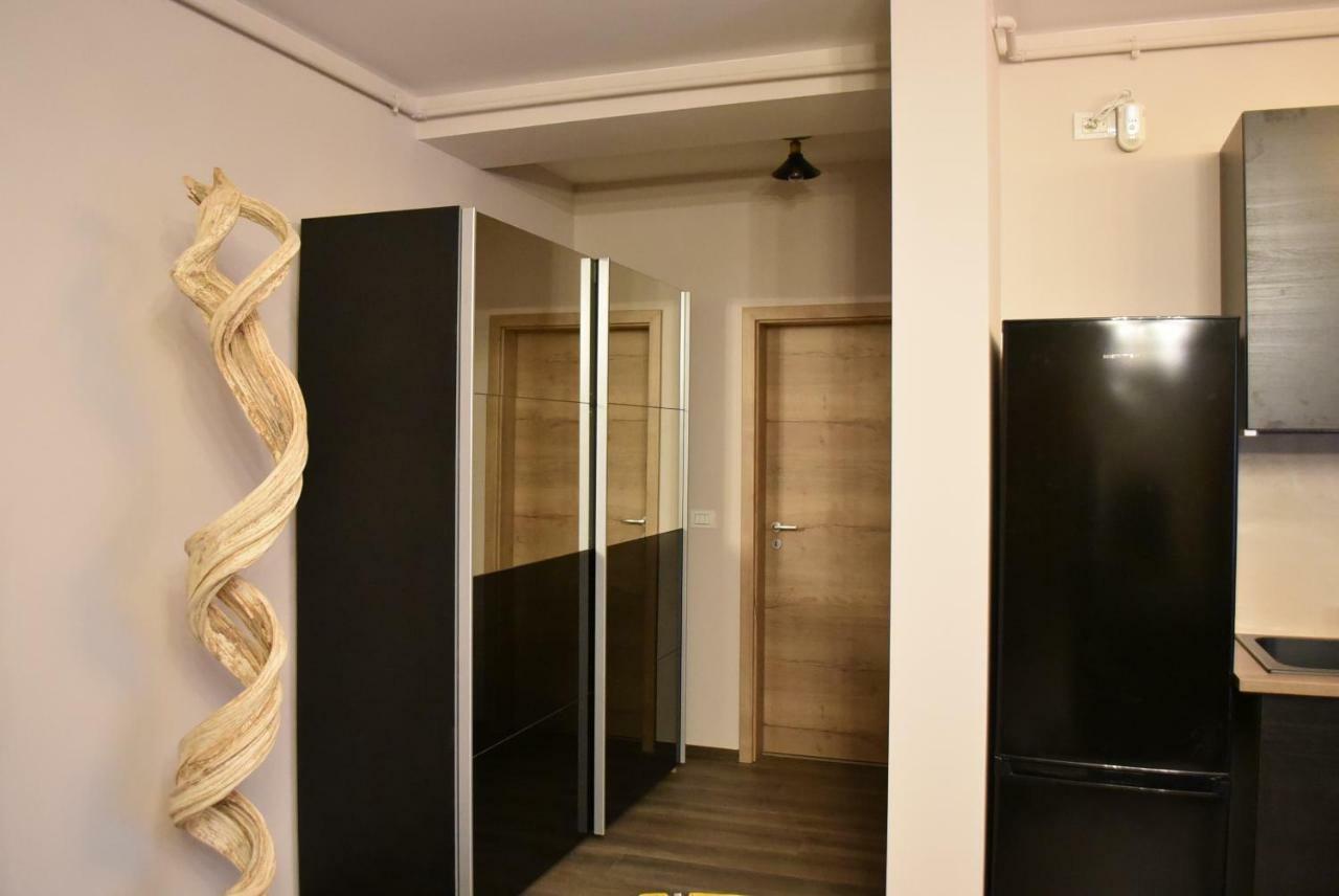 Wood Central Apartment Temeşvar Dış mekan fotoğraf