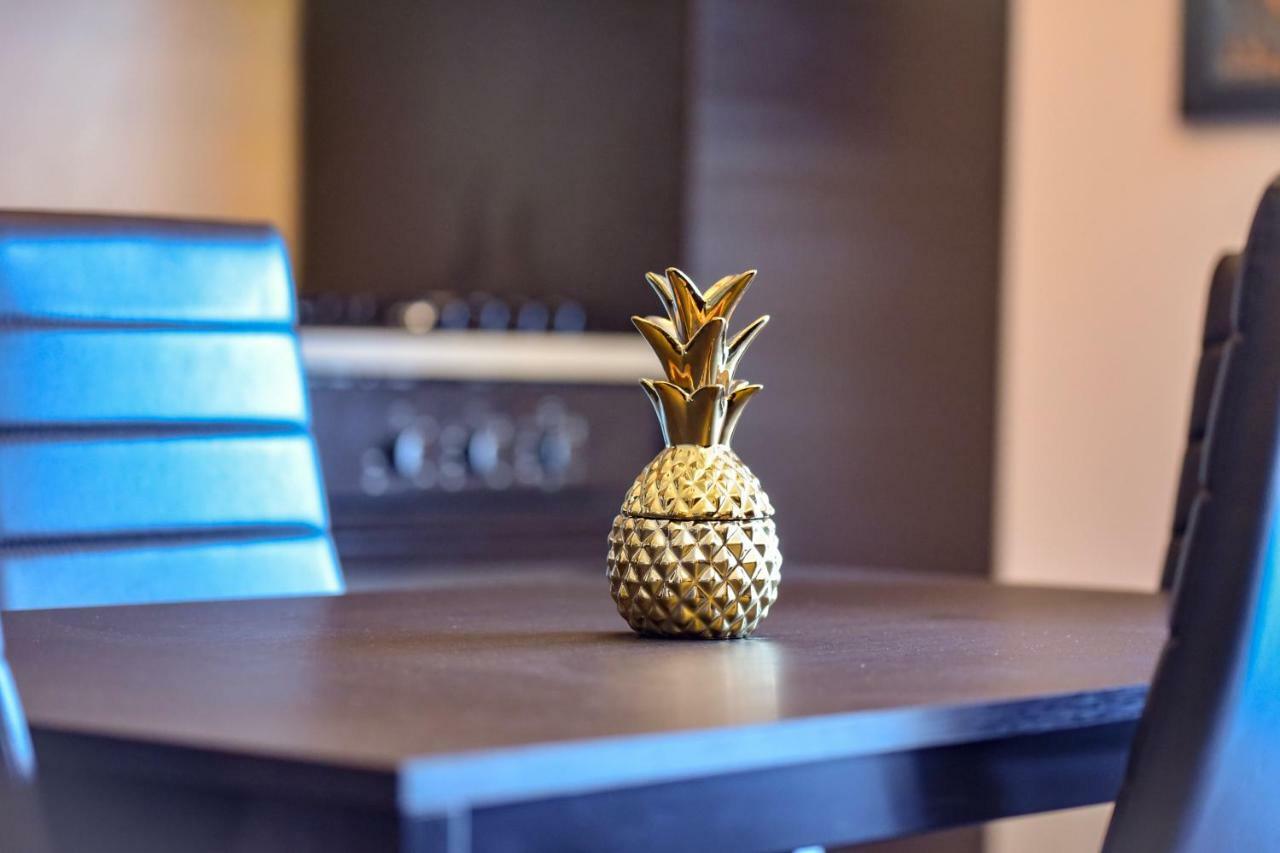 Wood Central Apartment Temeşvar Dış mekan fotoğraf